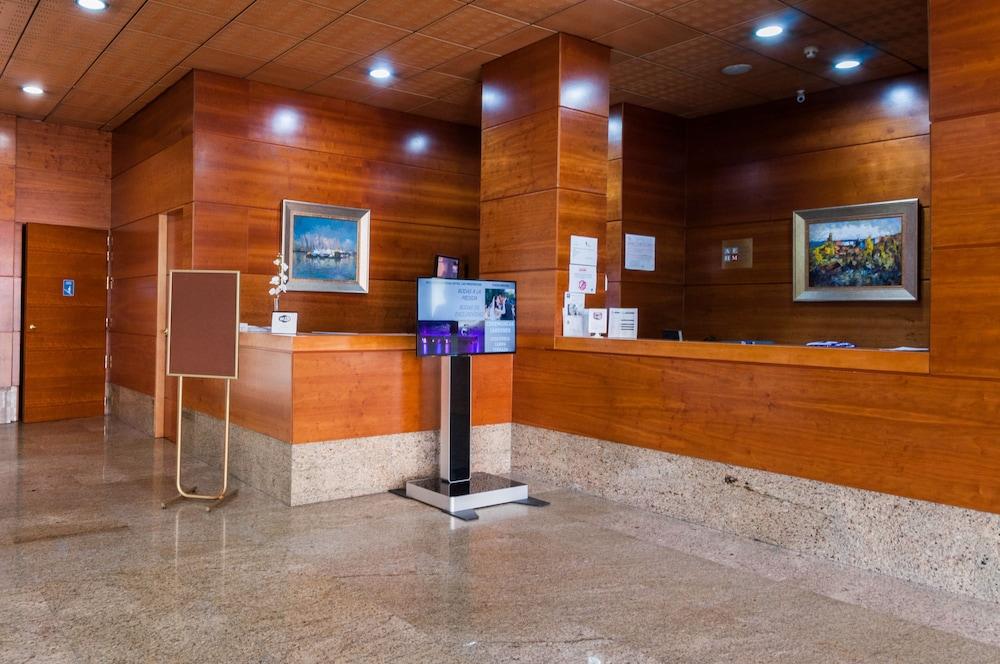 Hotel Las Provincias Fuenlabrada Exteriör bild