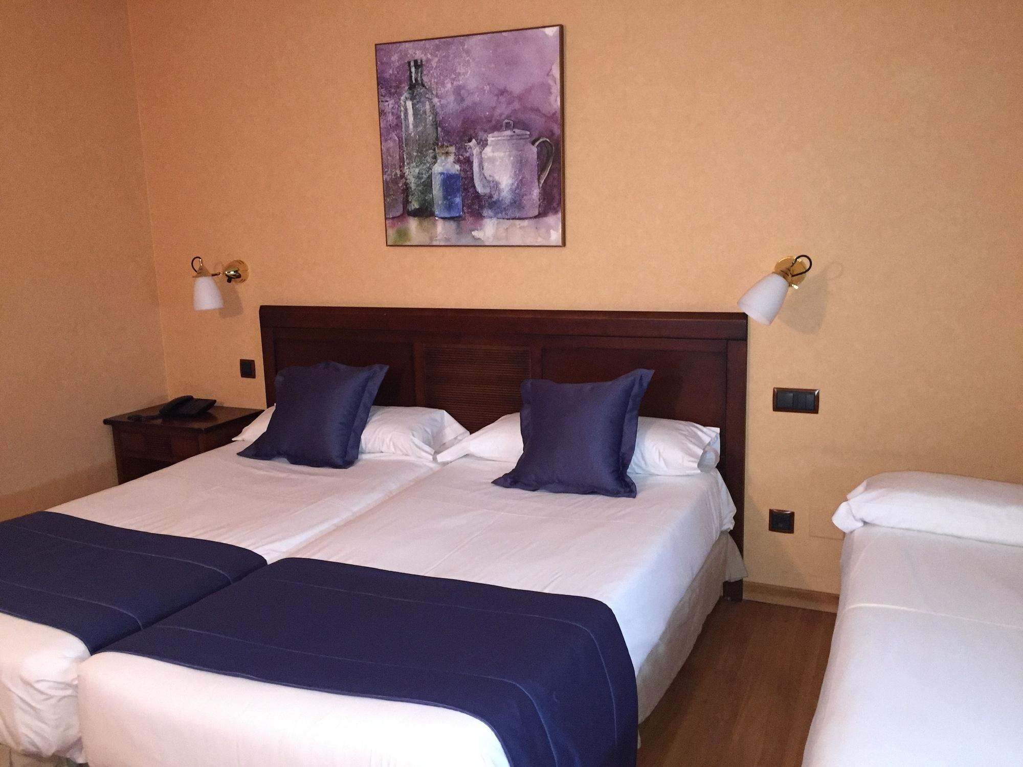 Hotel Las Provincias Fuenlabrada Exteriör bild