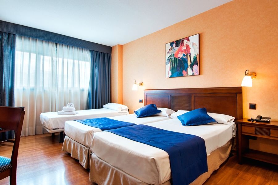 Hotel Las Provincias Fuenlabrada Exteriör bild